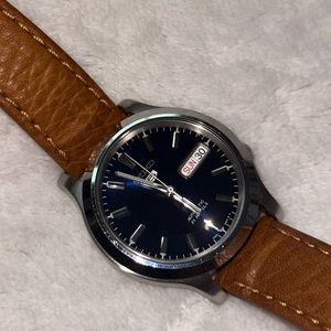 SEIKO 5 21 Jewels Skeleton Back Watch